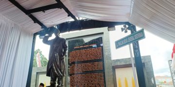 Patung Jenderal Soedirman