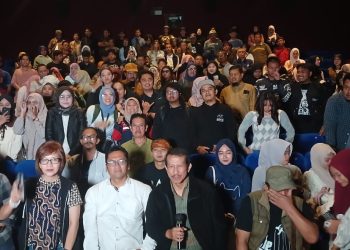 NOBAR film Belum Ada Judul di Bandung berlangsung meriah. Film humanis garapan Aria Kusumadewa ini dipuji penonton dan resmi tayang di bioskop seluruh Indonesia mulai 20 November 2025. (Ist)