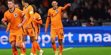 Eliano Reijnders merespons keberhasilan Tijjani Reijnders dan Belanda lolos ke Piala Dunia 2026. (REUTERS/Piroschka Van De Wouw)