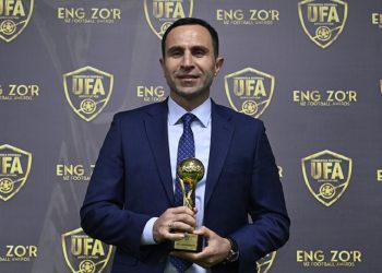 Calon pelatih Timnas Indonesia Timur Kapadze dijadwalkan menjalani salat di Masjid Istiqlal. (Foto: instagram/@timurkapadze18)