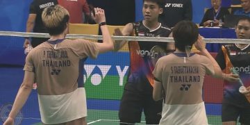 Ganda campuran Indonesia, Marwan Faza/Aisyah Salsabila Pranata (jersei hitam), takluk pada semifinal Syed Modi International 2025 di Lucknow, India, 29 November 2025. (BWF TV)