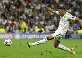 Kylian Mbappe berhasil bawa Real Madrid menang telak atas Valencia. (REUTERS/Susana Vera)