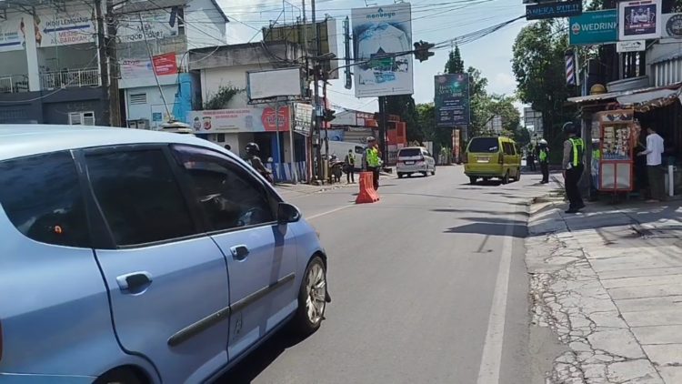 Hari Kedua Libur Natal, Arus Wisatawan Padati Kawasan Lembang