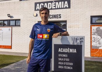Fernando Martin tercatat sebagai pelatih tim cadangan Valencia CF Femenino. Foto: Valencia CF