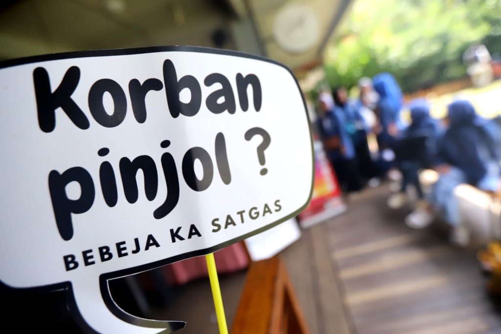 Festival Kampung Bersih Rentenir (KBR) 2025 Bandung. (Eci/pasjabar)