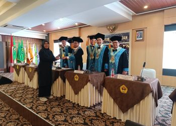 Sidang Doktor Neni Sumarni