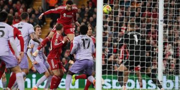 Liverpool menang 2-0 atas Brighton & Hove Albion berkat dua gol Hugo Ekitike (Foto: REUTERS/Phil Noble)