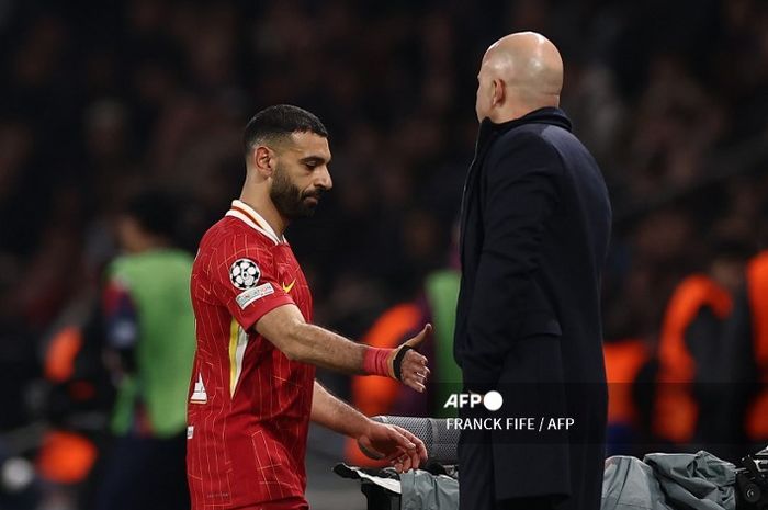 Mohamed Salah memutuskan untuk enggan meminta maaf kepada pelatih Liverpool, Arne Slot. (FRANCK FIFE/AFP)