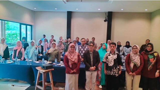 literasi keuangan Pascasarjana Unpas