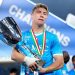 Rasmus Hojlund merayakan gelar juara Supercoppa Italiana bersama Napoli. (NurPhoto via Getty Images/NurPhoto)