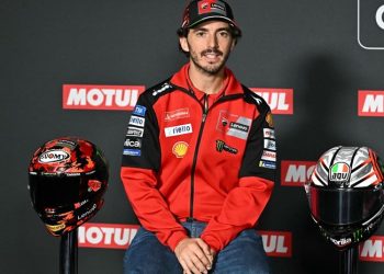 Pembalap Ducati Lenovo, Francesco Bagnaia, pada konferensi pers menjelang MotoGP Valencia 2025, Kamis (13/11/2025),