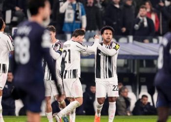 Skuad Juventus merayakan gol Weston McKennie ke gawang Pafos di matchday 6 league phase Liga Champions 2025/2026 di Allianz Stadium, Kamis (11/12/2025) dini hari WIB. (Fabio Ferrari/LaPresse via AP)