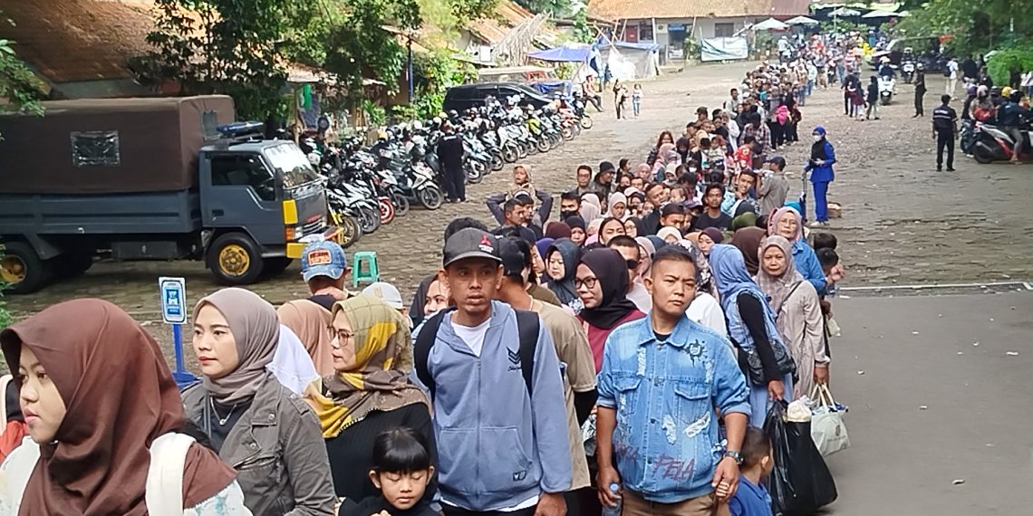 Libur Sekolah, Wisata Bandung Zoo Diserbu Ribuan Pengunjung dari Berbagai Daerah