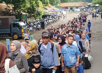 Libur Sekolah, Wisata Bandung Zoo Diserbu Ribuan Pengunjung dari Berbagai Daerah