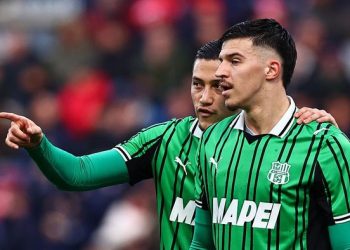 Jay Idzes dan Tarik Muharemovic. (Foto: Getty Images/Luca Amedeo Bizzarri)