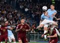 AC Milan menyiapkan langkah untuk merekrut bek Lazio, Adam Marusic, pada bursa transfer mendatang. (Photo by Tiziana FABI / AFP)(AFP/TIZIANA FABI)