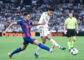 Xabi Alonso puji lini tengah Real Madrid kala bersua Barcelona di laga El Clasico di Santiago Bernabeu, Madrid, Minggu (26/10/2025). /Xinhua/Gustavo Valiente