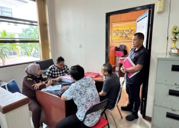 Polresta Bandung limpahkan enam tersangka kasus pengrusakan perkebunan teh Pangalengan ke Kejaksaan. (Ctk/pasjabar)