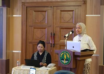 Sidang Disertasi Indah Pangestu