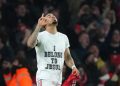 Pemain Arsenal, Gabriel Jesus, merayakan gol keempat timnya dalam pertandingan Liga Inggris melawan Aston Villa, Rabu (31/12/2025). (c) AP Photo/Alastair Grant