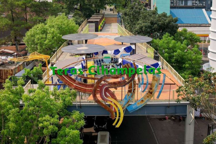 pembongkaran teras cihampelas