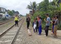 rel kereta api