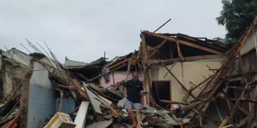 rumah ambruk padalarang