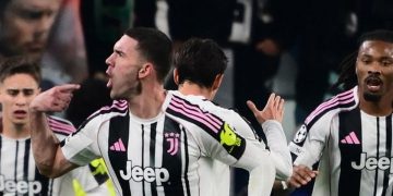 Penyerang Juventus, Dusan Vlahovic, merayakan gol pertama timnya pada laga Liga Champions Juventus vs Sporting CP di Stadion Allianz di Turin, pada tanggal 4 November 2025.(AFP/MARCO BERTORELLO)