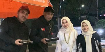 Menjemput Fajar dengan Kebaikan: Bandung Care Hadirkan Kehangatan Sahur di Masjid Pusdai
