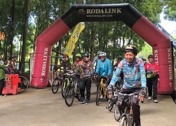 STKIP Pasundan dukung gowes