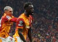 Davinson Sanchez cetak gol ketiga Galatasaray ke gawang Juventus. (REUTERS/Murad Sezer)