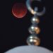Gerhana Bulan Total berikutnya akan terjadi pada Selasa (3/3/2026). Momen ini bertepatan dengan Ramadan 1447 Hijriah. Foto: Yasser Al Zayyat/AFP