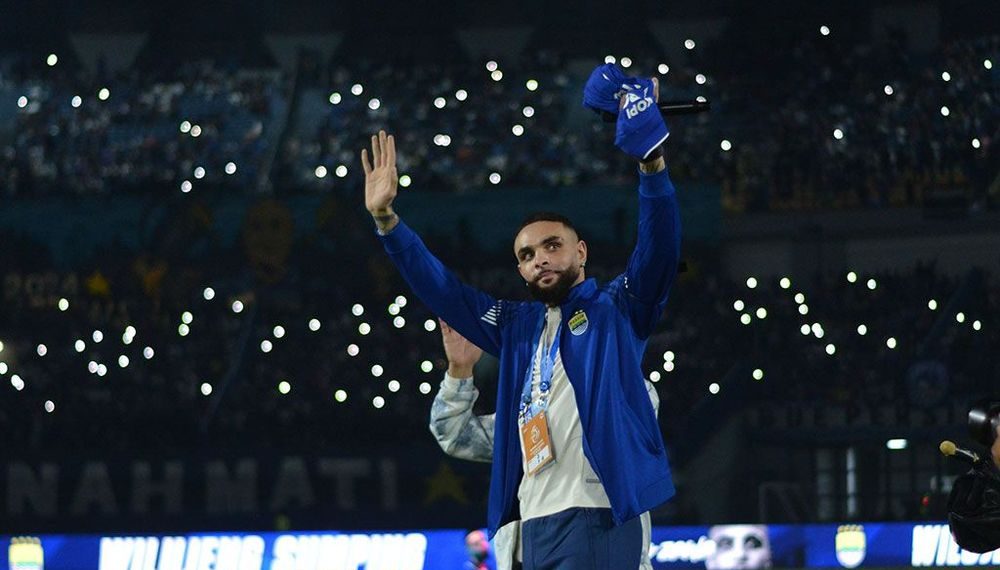 Layvin Kurzawa Persib