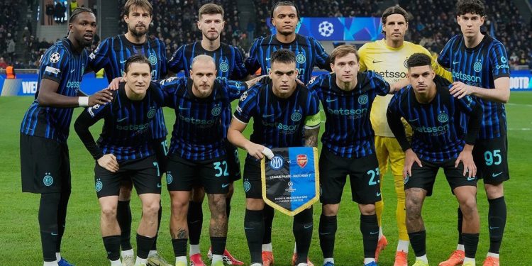 Starting XI Inter Milan saat melawan Arsenal di Liga Champions. (c) AP Photo/luca