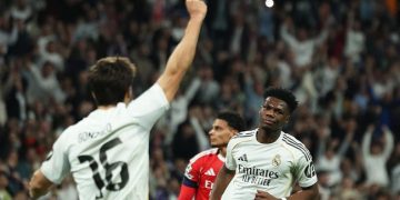 Real Madrid mengalahkan Benfica dalam babak playoff 16 besar Liga Champions. (REUTERS/Violeta Santos Moura)