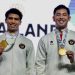 Ganda putra Indonesia, Sabar Karyaman Gutama/Moh Reza Pahlevi Isfahani, berpose dengan medali emas SEA Games 2025. (PBSI)