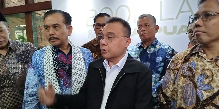 Seminar Peluncuran Buku Prabowonomics di ITB Bahas Demokrasi Nasional
