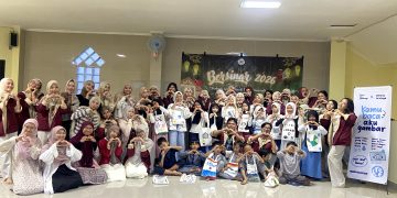 Bandung Care Ajak Anak PSAA Fajar Harapan Muhammadiyah Ekspresikan Mimpi Lewat “Corat Coret Cerita”