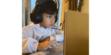 Kelvin Narendra Buktikan Disleksia dan ADHD Bukan Penghalang, Raih Penghargaan Coding Internasional