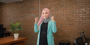 Miss Via Bagikan Tips Meningkatkan Public Speaking dan Kesalahan yang Sering Terjadi