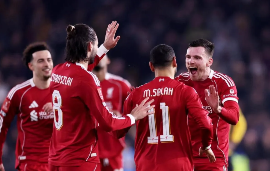 Liverpool melaju ke perempat final Piala FA 2025/26 setelah mengalahkan Wolverhampton 3-1 di Stadion Molineux pada Jumat (6/3/2026). Liverpoolfc.com