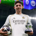 Gelandang Real Madrid Federico Valvedere memamerkan trofi Pemain Terbaik Pertandingan dari UEFA setelah laga leg pertama 16 besar Liga Champions UEFA 2025/2026 kontra Manchester City di Stadion Santiago Bernabeu, Madrid, Rabu (11/3/2026) malam waktu setempat. Valverde mencetak "hattrick" pada pertandingan itu untuk membawa timnya menang 3-0. (Real Madrid)