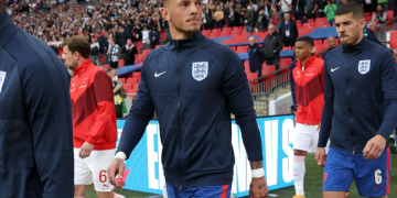 Ben White menandai kembalinya ke Timnas Inggris dengan gol ke gawang Uruguay meski sempat disoraki fans di Wembley. (Instagram/@benwhite)