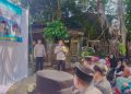 Kapolresta Bandung Kombes Pol Aldi Subartono meresmikan rumah layak huni (Rutilahu) milik Siti Aisah di Pameungpeuk sebagai wujud kepedulian sosial Polri. (fal/pasjabar)