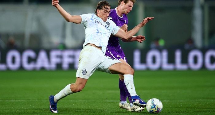 Inter saat lawan Fiorentina. Foto: REUTERS/Guglielmo Mangiapane