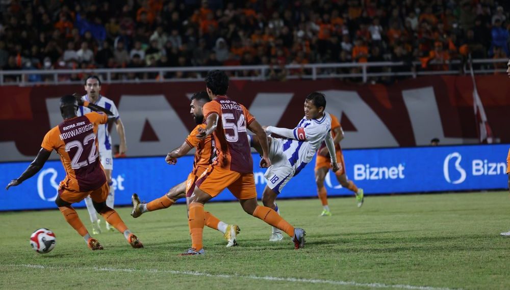 Laga Borneo FC vs Persib Bandung. (Foto: Official Persib)