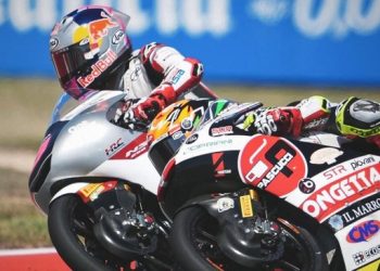 Veda Ega Pratama gagal finis akibat kecelakaan di Moto3 Amerika 2026. (Honda Team Asia)