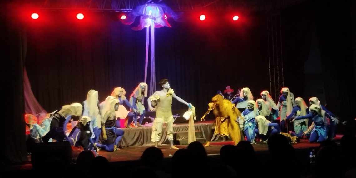 Pemkot Cimahi memperingati Hari Teater Dunia (Hatedu) 2026 dengan pementasan teater musikal inklusif yang melibatkan ASN hingga komunitas tuli. (Uby/pasjabar)