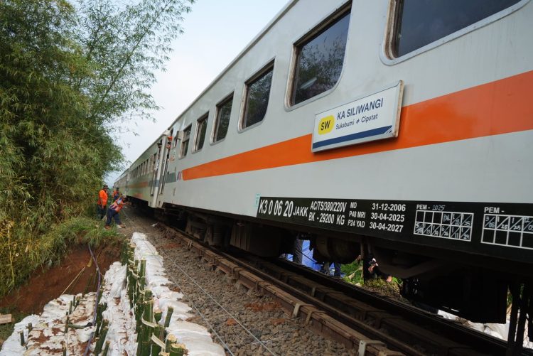 Jalur Rel Cibeber Lampegan