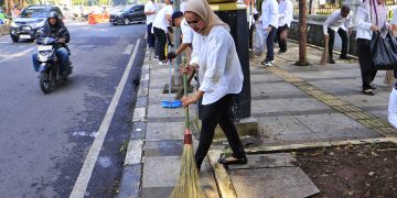 aksi bersih-bersih